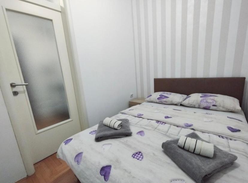 Max Apartment บันยาลูกา ภายนอก รูปภาพ